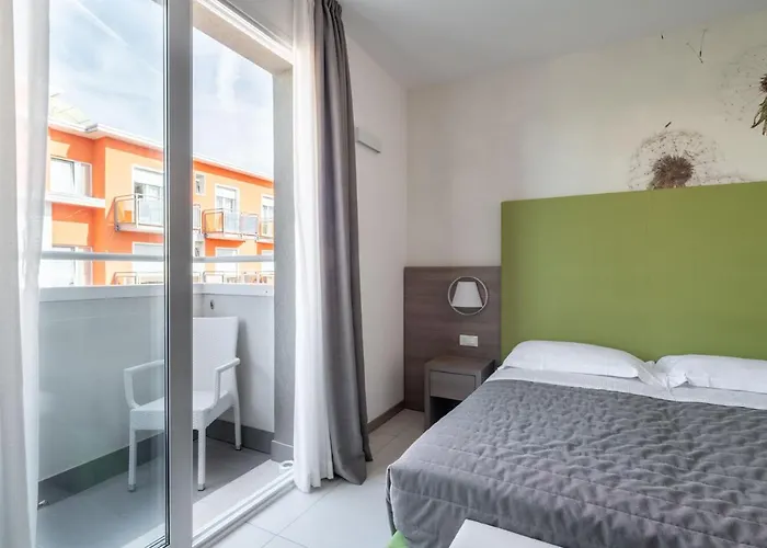 Iris Hotel
