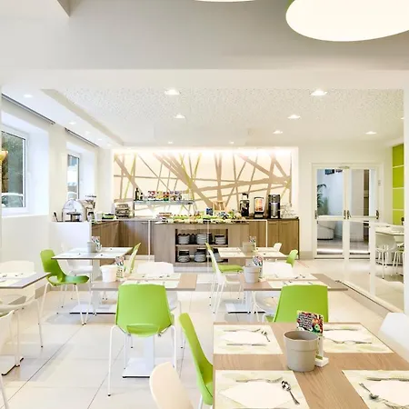 Hotel Iris