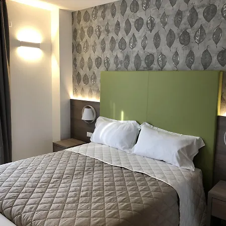 Hotel Iris