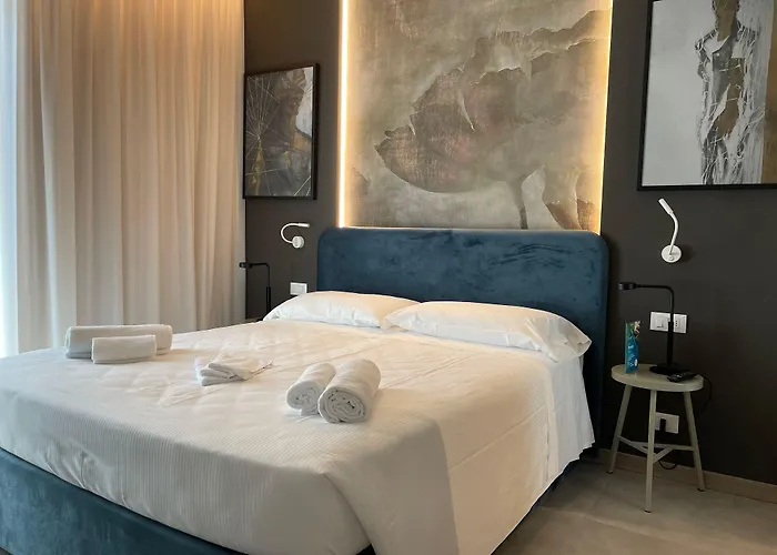 Iris Hotel 3*